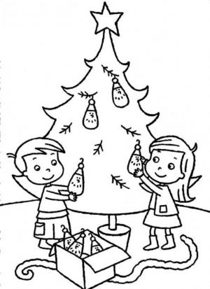 Yılbaşı boyama sayfası,  coloring page, Çocuklar Noel ağacını süslüyor, 